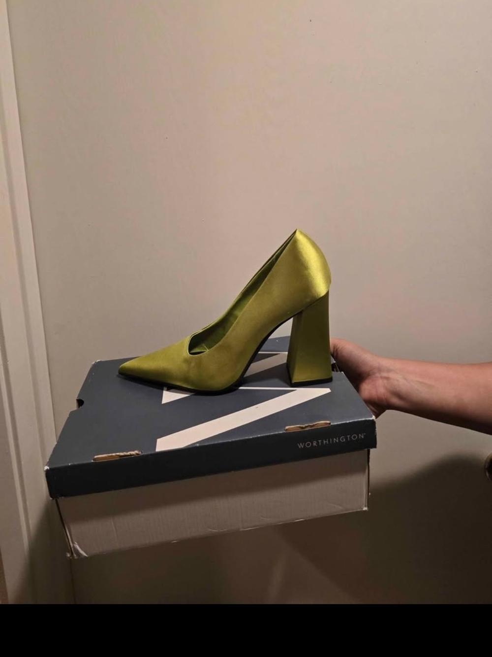 Worthington Lime Satin Pointed-Toe Block Heel Pump